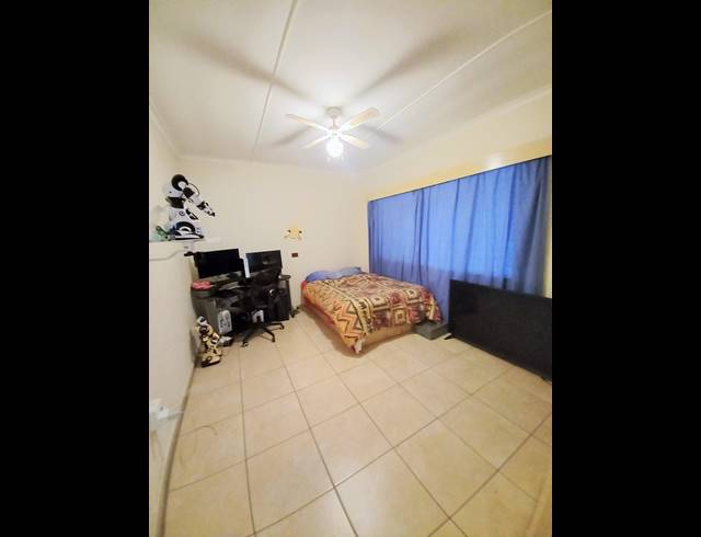 2 BEDROOM APARTMENT FOR SALE IN UVONGO